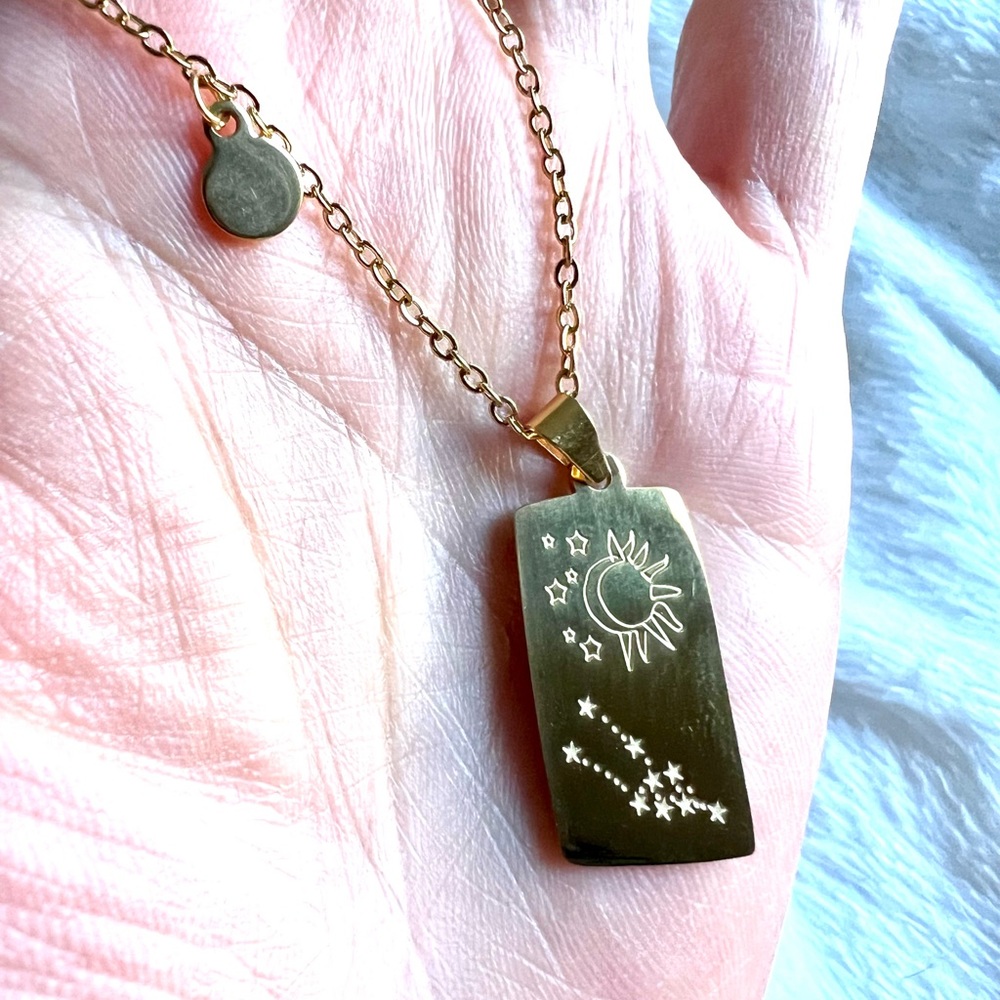 GOLD Stainless Steel ZODIAC ASTROLOGY Necklace Pendant Scorpio Leo Aries Virgo - Picture 5 of 15